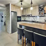 Ferienhaus 2 Bedroom - Loft Srijane
