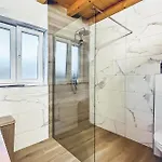Ferienhaus 2 Bedroom - Loft Srijane
