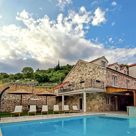 2 Bedroom Pet Friendly In * Srijane